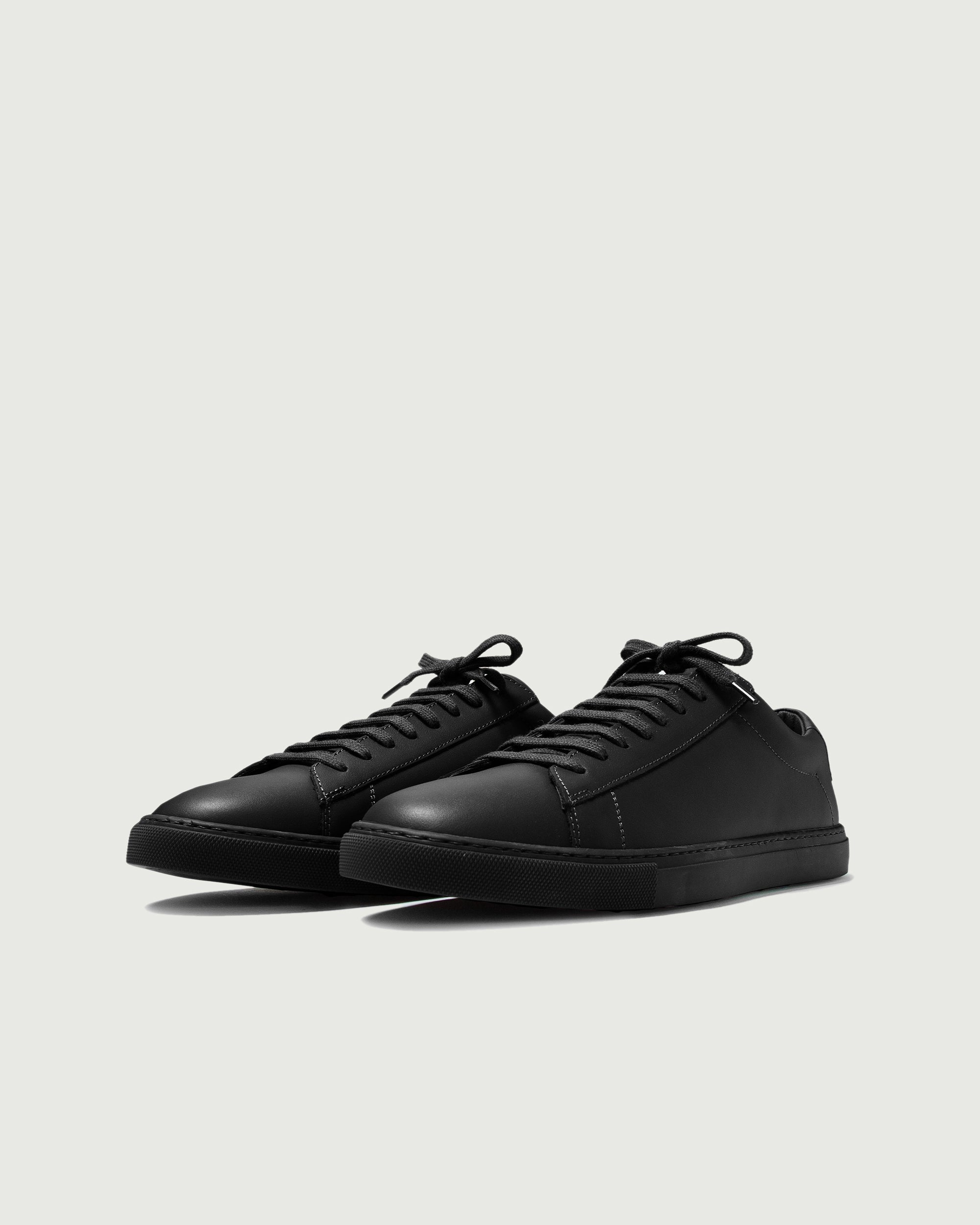 Low 1 | Jet Black - Image 2
