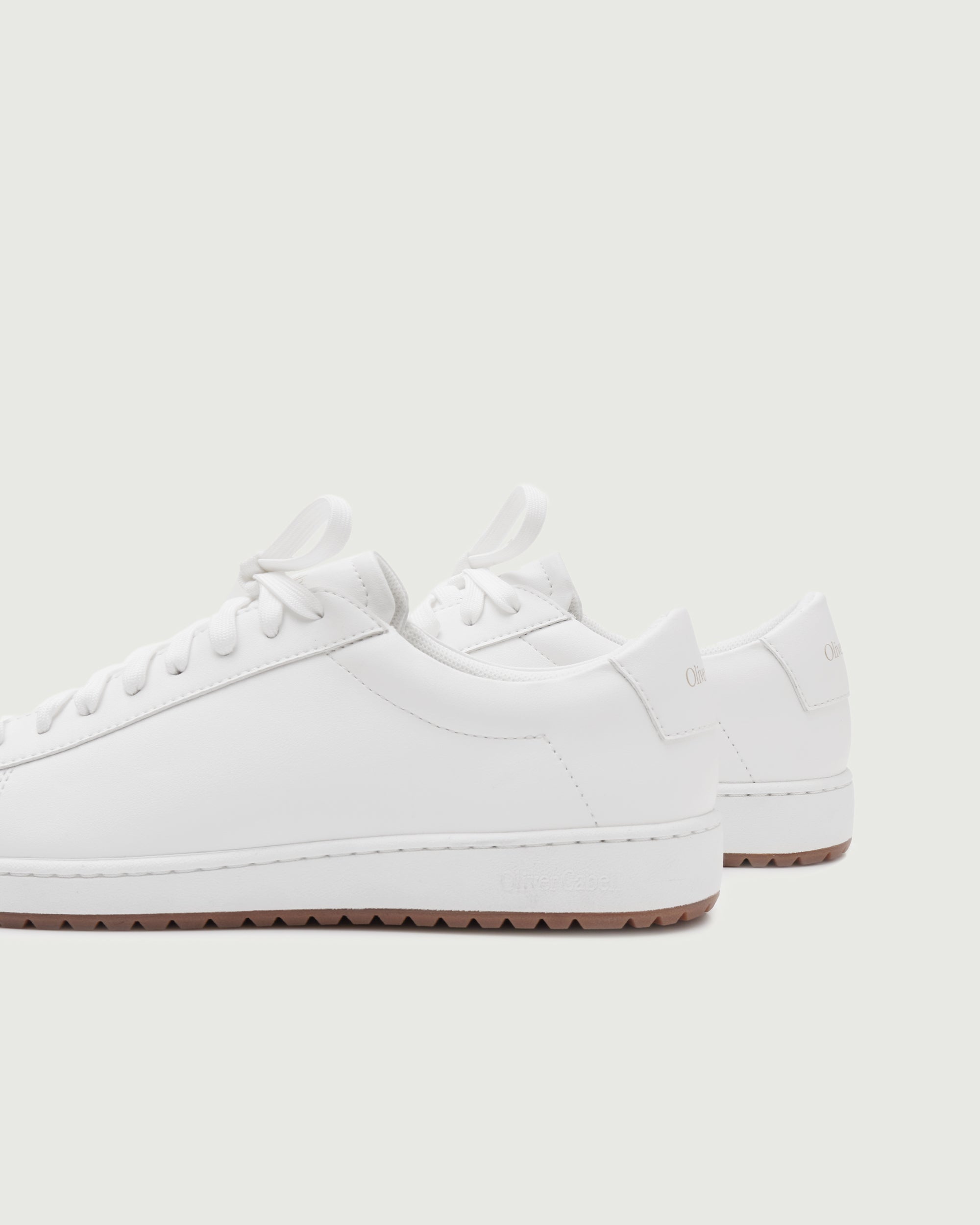 Low 1 Golf | White Gum - Image 3