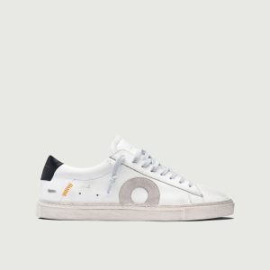 Low 1 | Tigger