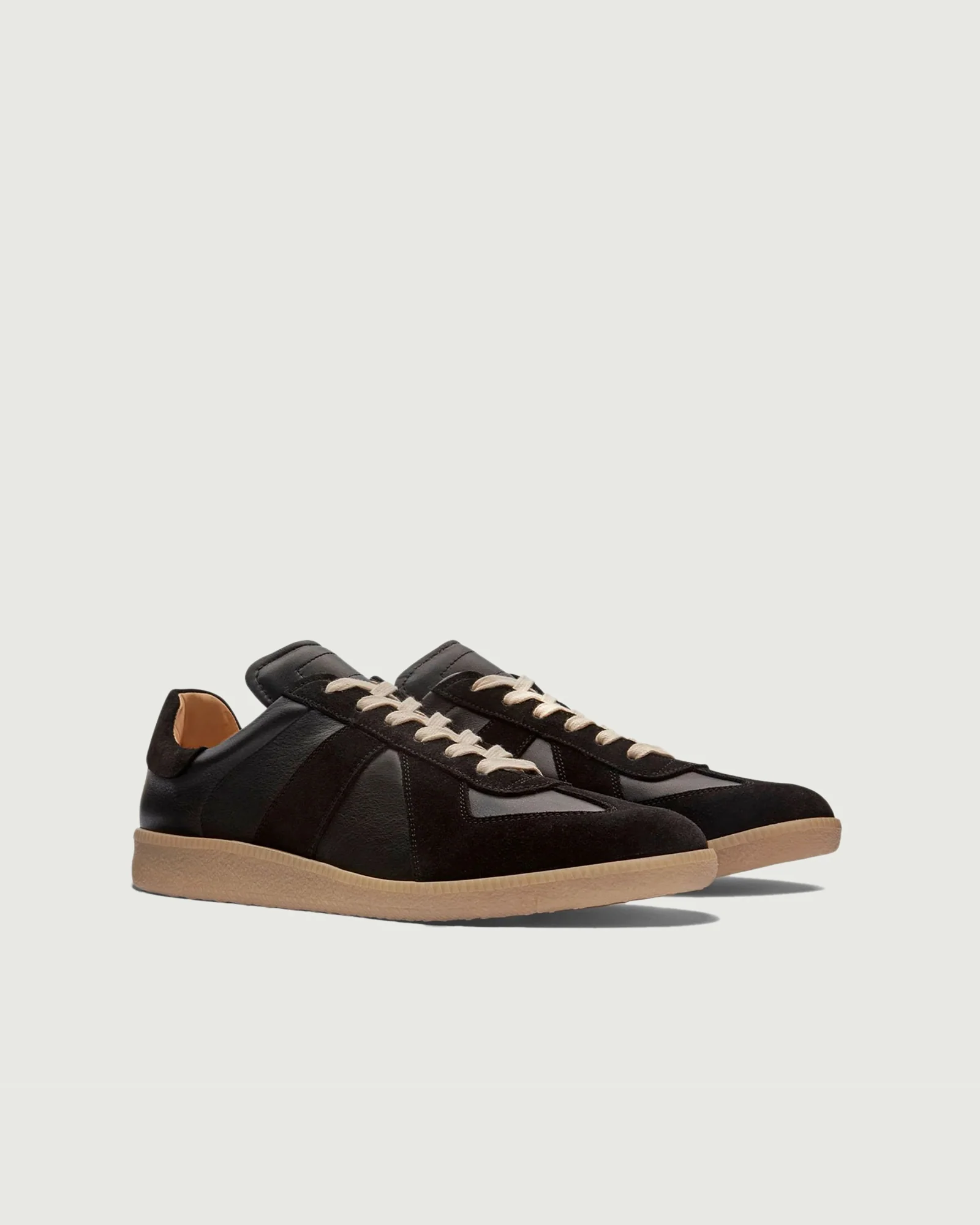 GAT | Black / Gum - Image 2