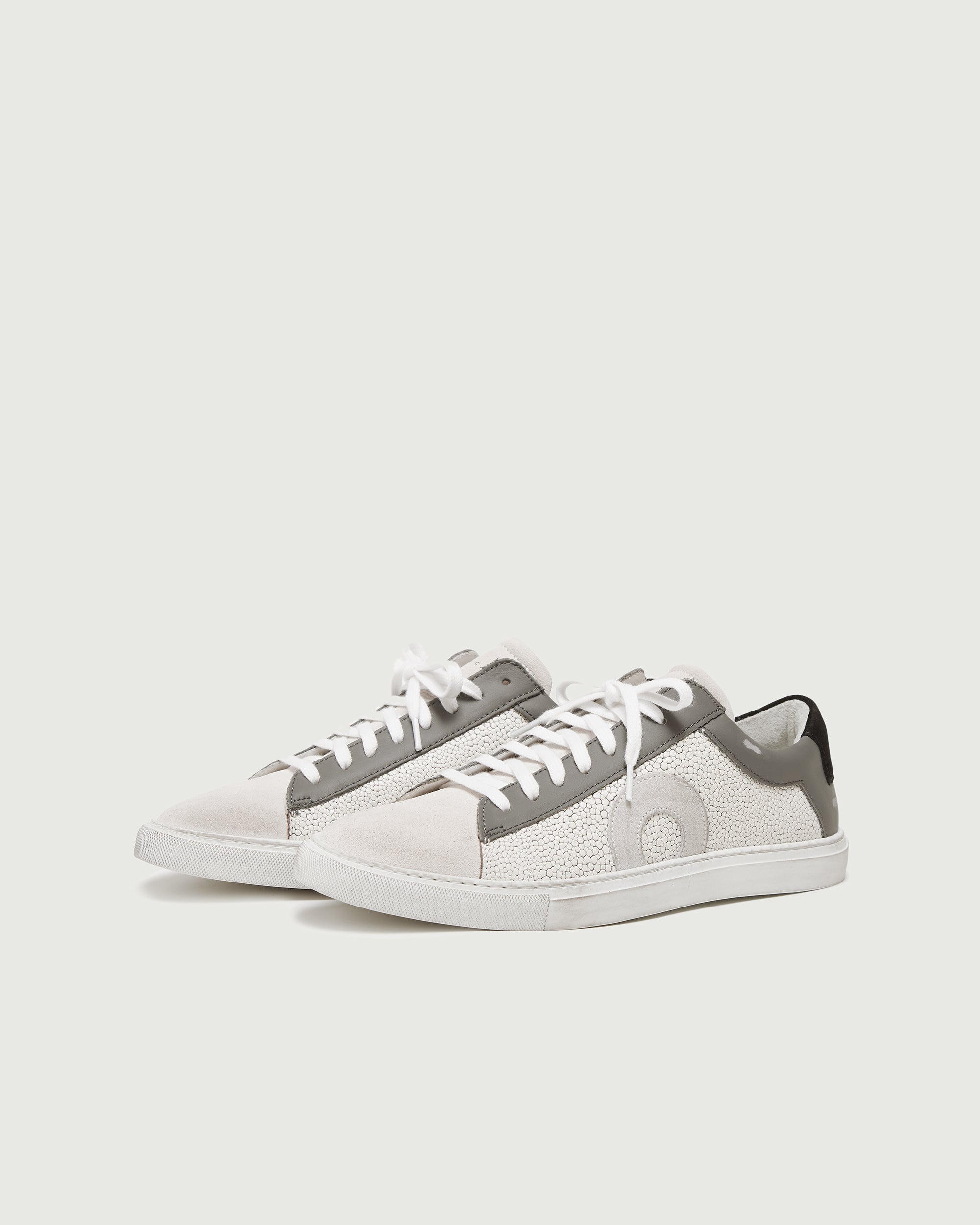Low 1 | Stingray - Image 2