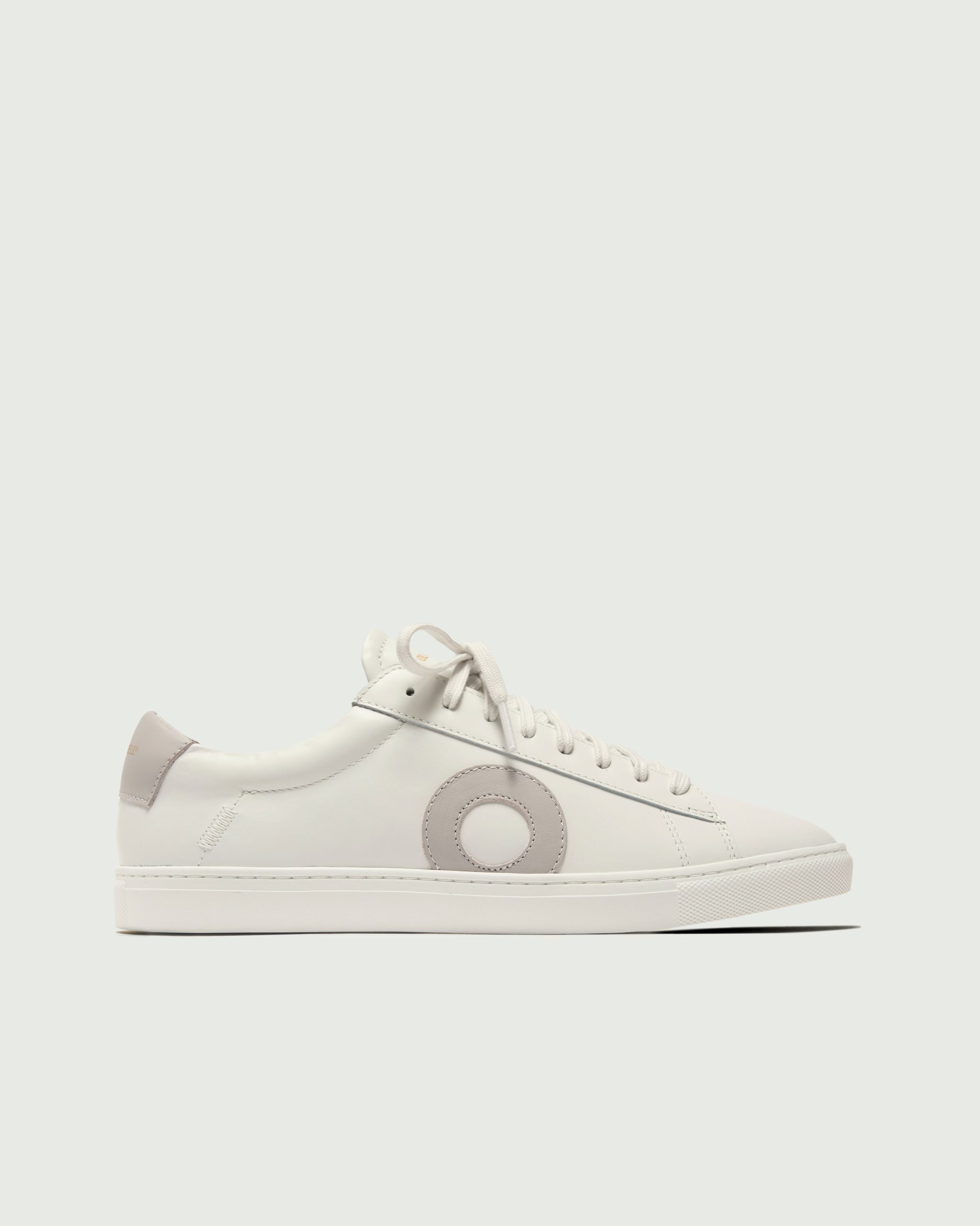 Low 1 | White / Limestone